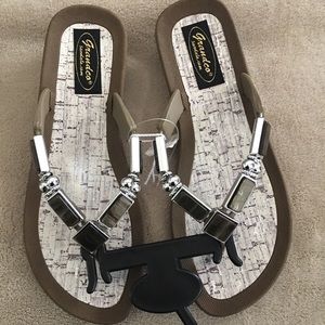 New Flip Flop Sandals